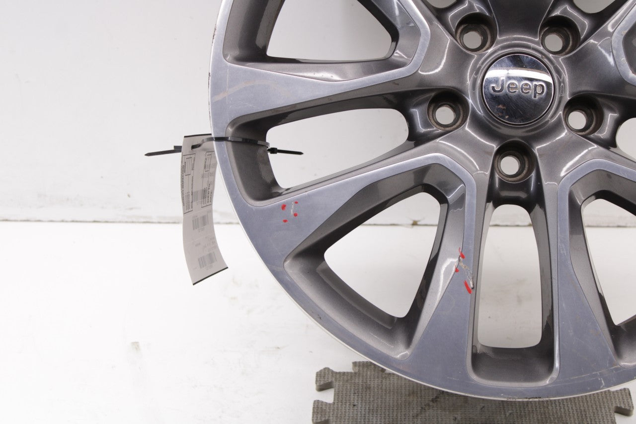 17-18 Jeep Grand Cherokee Aluminum Wheel R20x8J 5 V Spoke 5XL06TRMAA OEM *ReaD* - Alshned Auto Parts