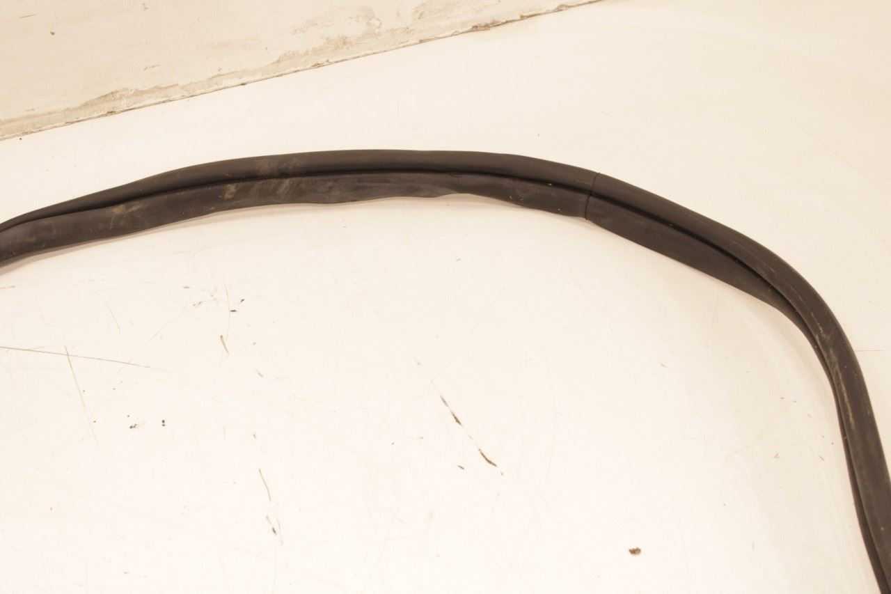 22-25 Hyundai Tucson SEL Front Right Side Door Weatherstrip On Body 82120-CW000 - Alshned Auto Parts
