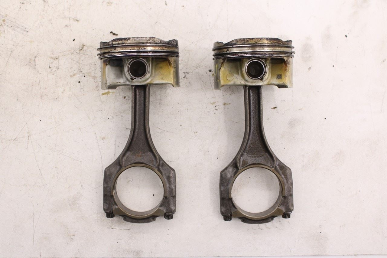 13-15 BMW 750i xDrive 4.4L Twin Turbo Engine Piston with Connecting Rod Set of 811