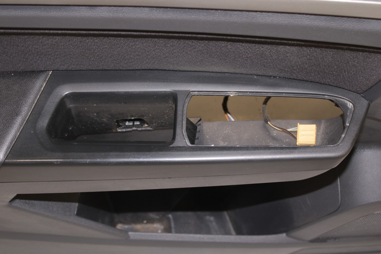 2018-2019 Volkswagen Atlas S Front Left Door Trim Panel 3CN867011EHSG OEM *ReaD* - Alshned Auto Parts