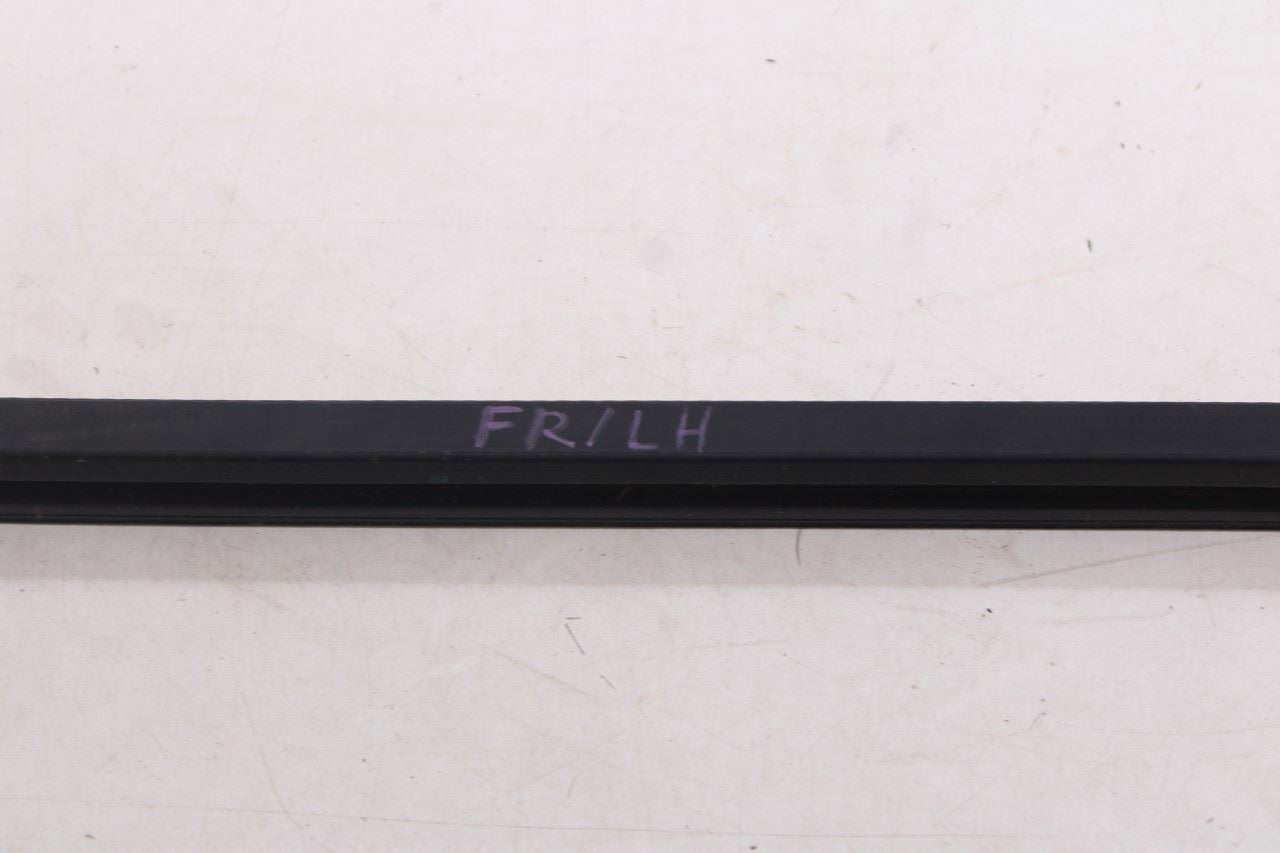 18-26 Ford Expedition Max XLT Front LH Door Run Channel w/ Belt Weatherstrip Set10