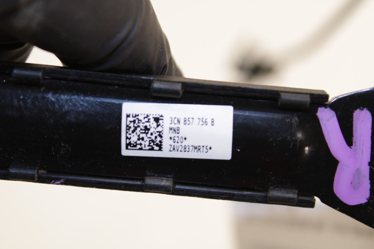 2018-20 Volkswagen Atlas S 3.6L AWD Front Passenger Right Side Seat Belt Buckle - Alshned Auto Parts