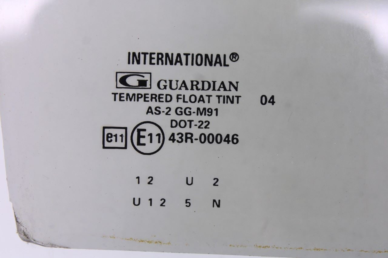 02-19 International 4300 Front Passenger Right Side Door Window Glass 2593689C913