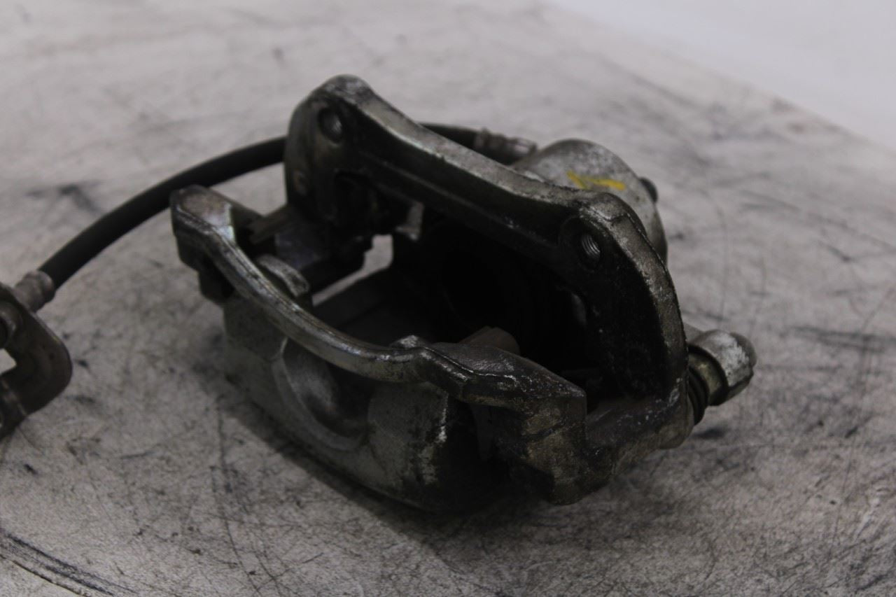 2021-2026 Hyundai Elantra SE Front Right Side Disc Brake Caliper 58190-AAA00 OEM9