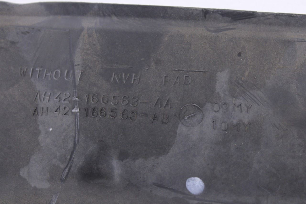 10-12 Land Rover Range Rover HSE Front Left Side Wheelhouse Liner Splash Shield7
