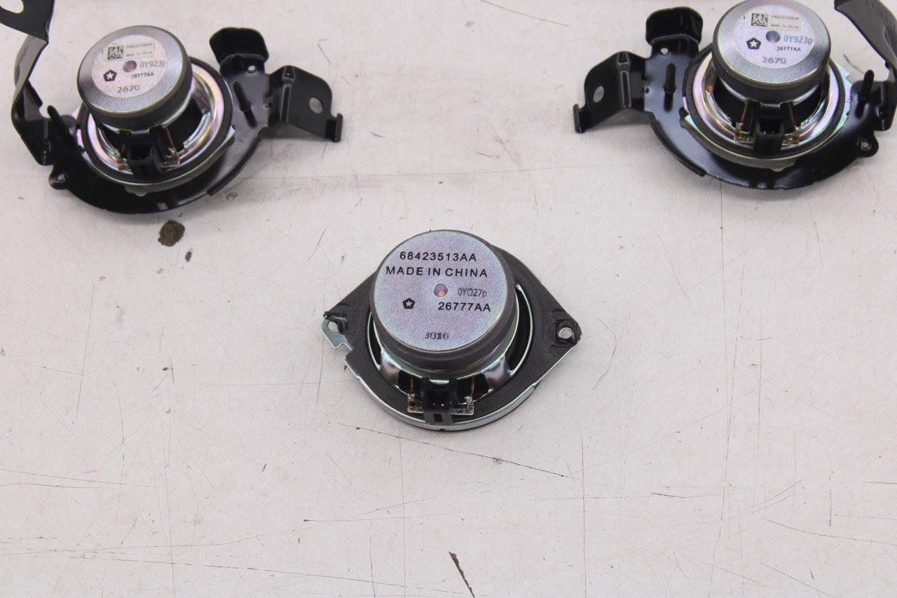 2016-2021 Jeep Grand Cherokee Laredo X 4x4 Audio Sound Speaker Set of 716