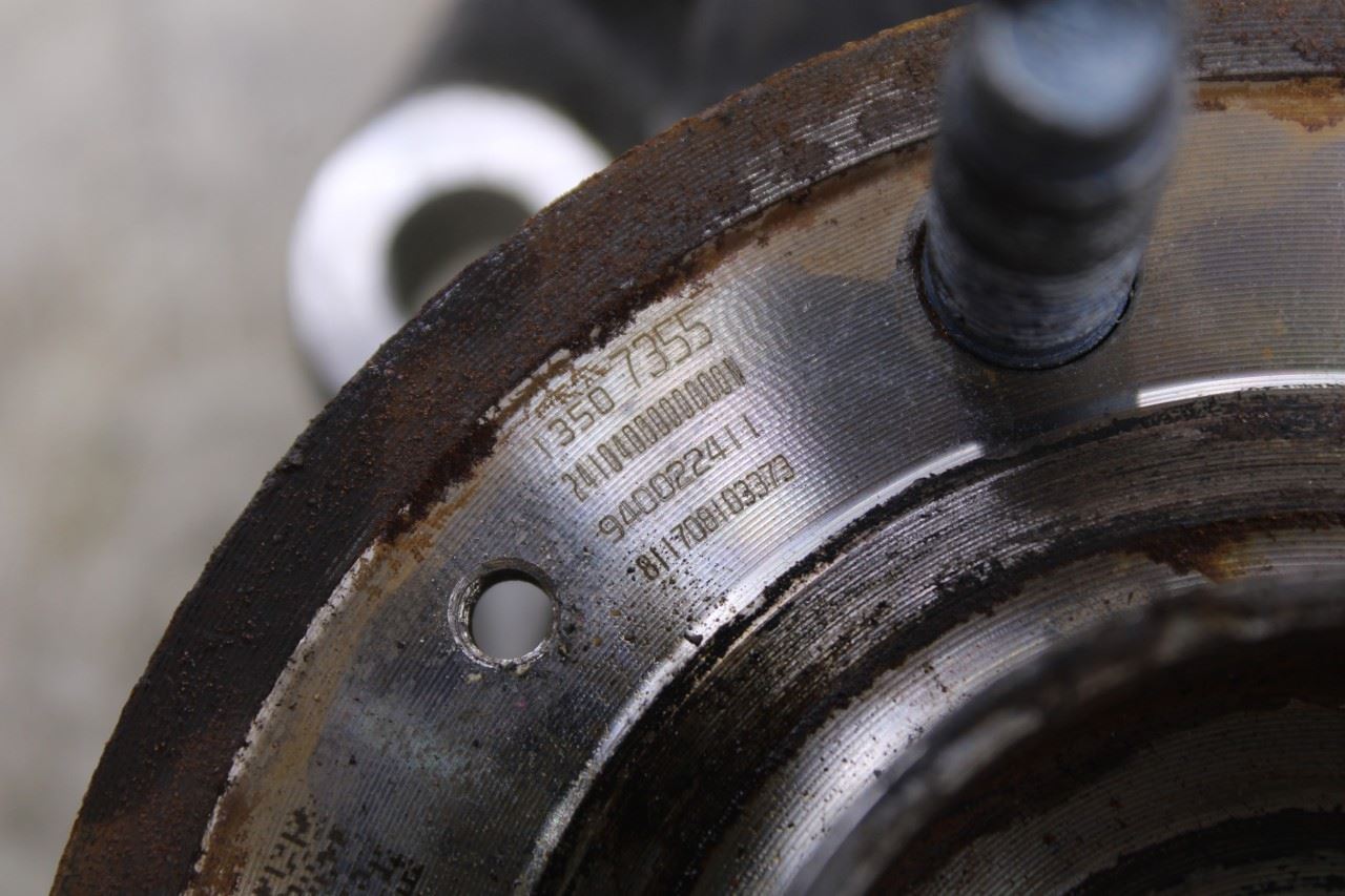2018-24 Chevrolet Equinox LT 1.5L FWD Front Driver Left Side Spindle Knuckle Hub2