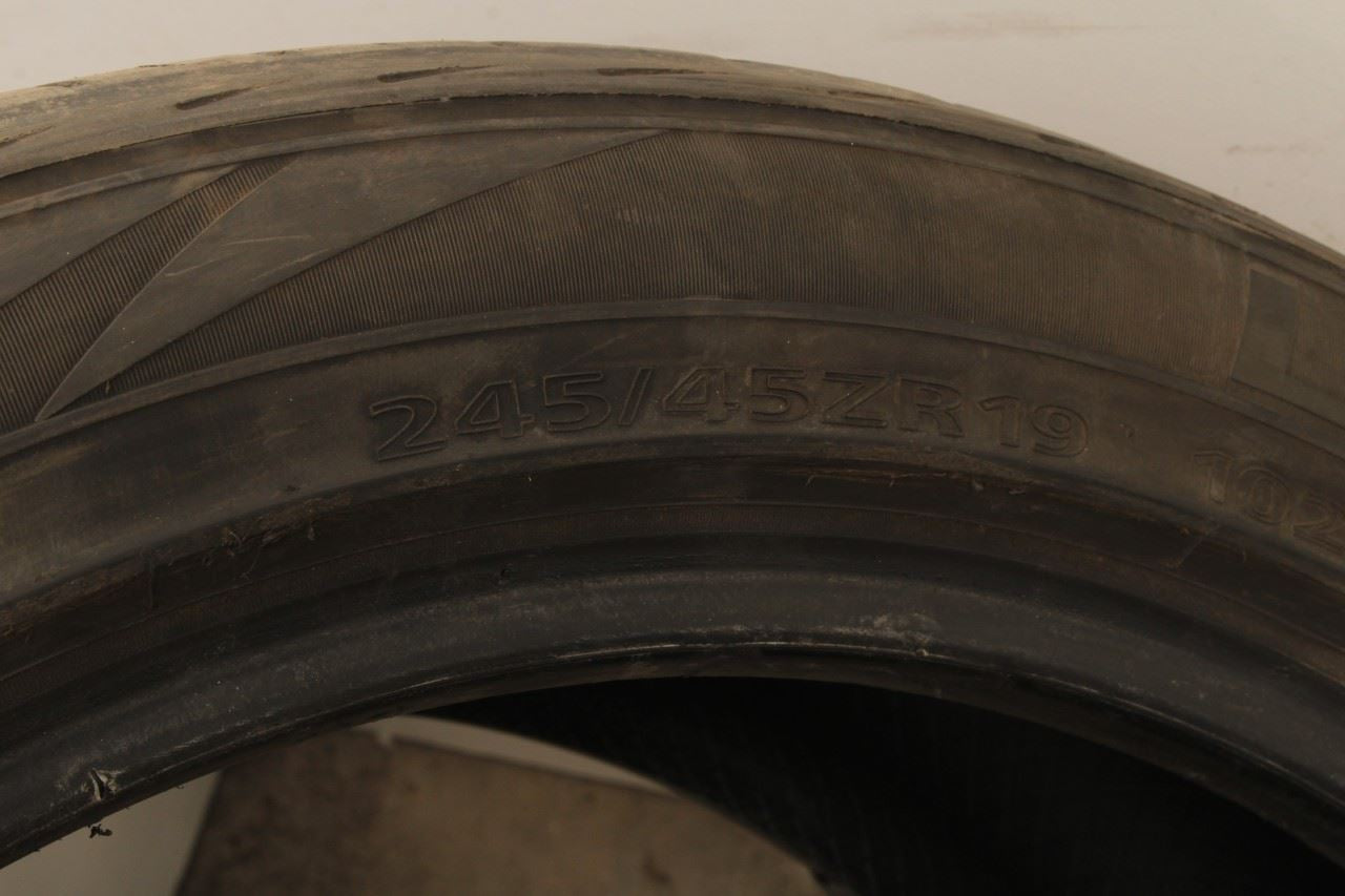 Tire Lionhart LH-Five 245/45ZR19 102W XL R811945