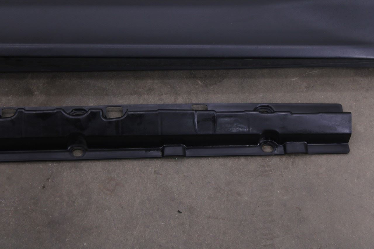 2007-2013 BMW X5 xDrive35i Right Side Rocker Skirt Panel Molding 7191242 OEM - Alshned Auto Parts