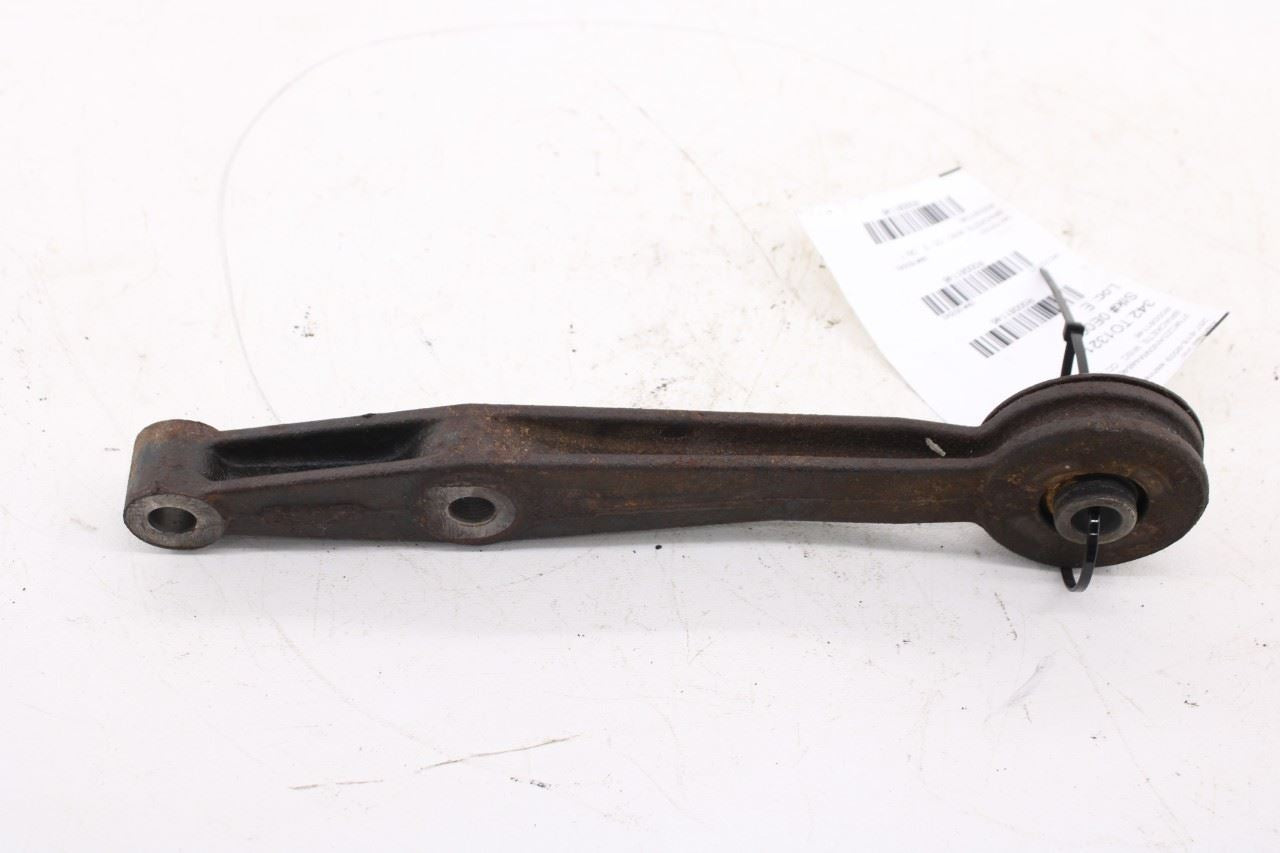 05-23 Toyota Tacoma SR5 3.5L Front Right Side Axle Differential Support Bracket8