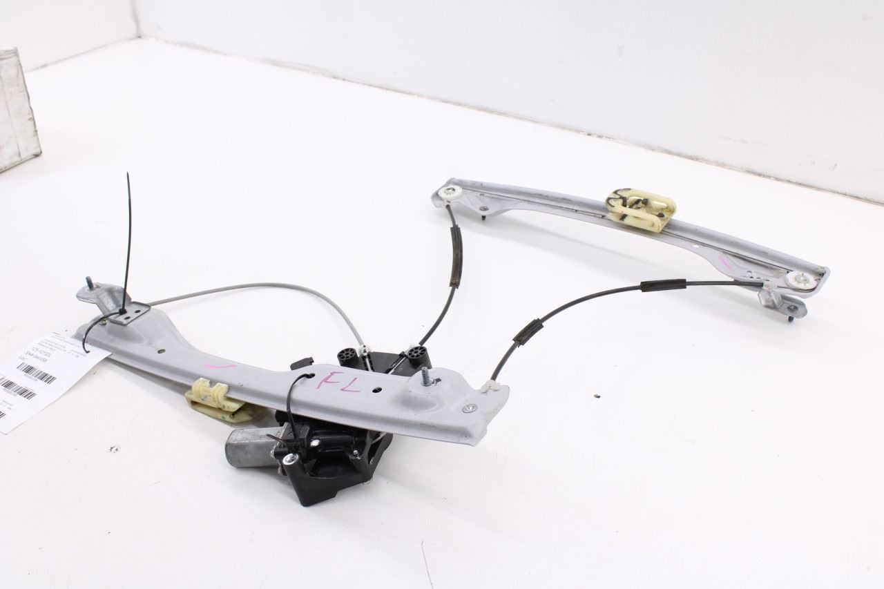18-24 Chevrolet Equinox LT Front Left Driver Side Door Window Regulator w/ Motor9