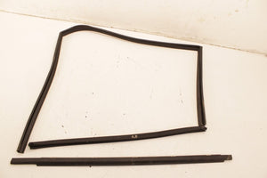 16-20 Kia Optima LX Front Left Door Run Channel w Belt Weatherstrips 82530-D5000