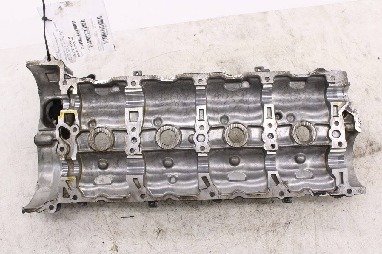 2007-2011 Mercedes-Benz S550 5.5L Right Side Engine Cylinder Head Valve Cover4