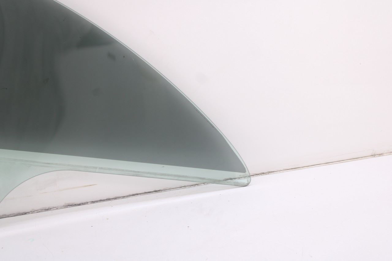 2006-2009 Mercedes-Benz CLK350 Rear Right Quarter Window Fixed Glass 20967002108