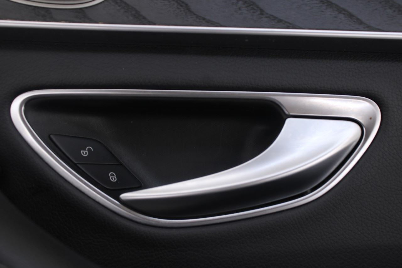 17-21 Mercedes-Benz C300 4Matic Front Right Door Trim Panel 20572048279H15 *ReaD - Alshned Auto Parts