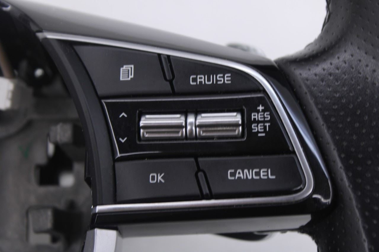 20-22 Kia Sportage Nightfall 2.4L FWD Steering Wheel Leather w/ Control Buttons3