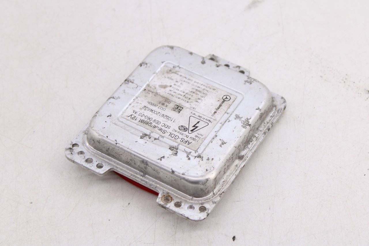2010-2013 Mercedes-Benz E 350 Luxury 4Matic FR RH Headlight Xenon Ballast Module3