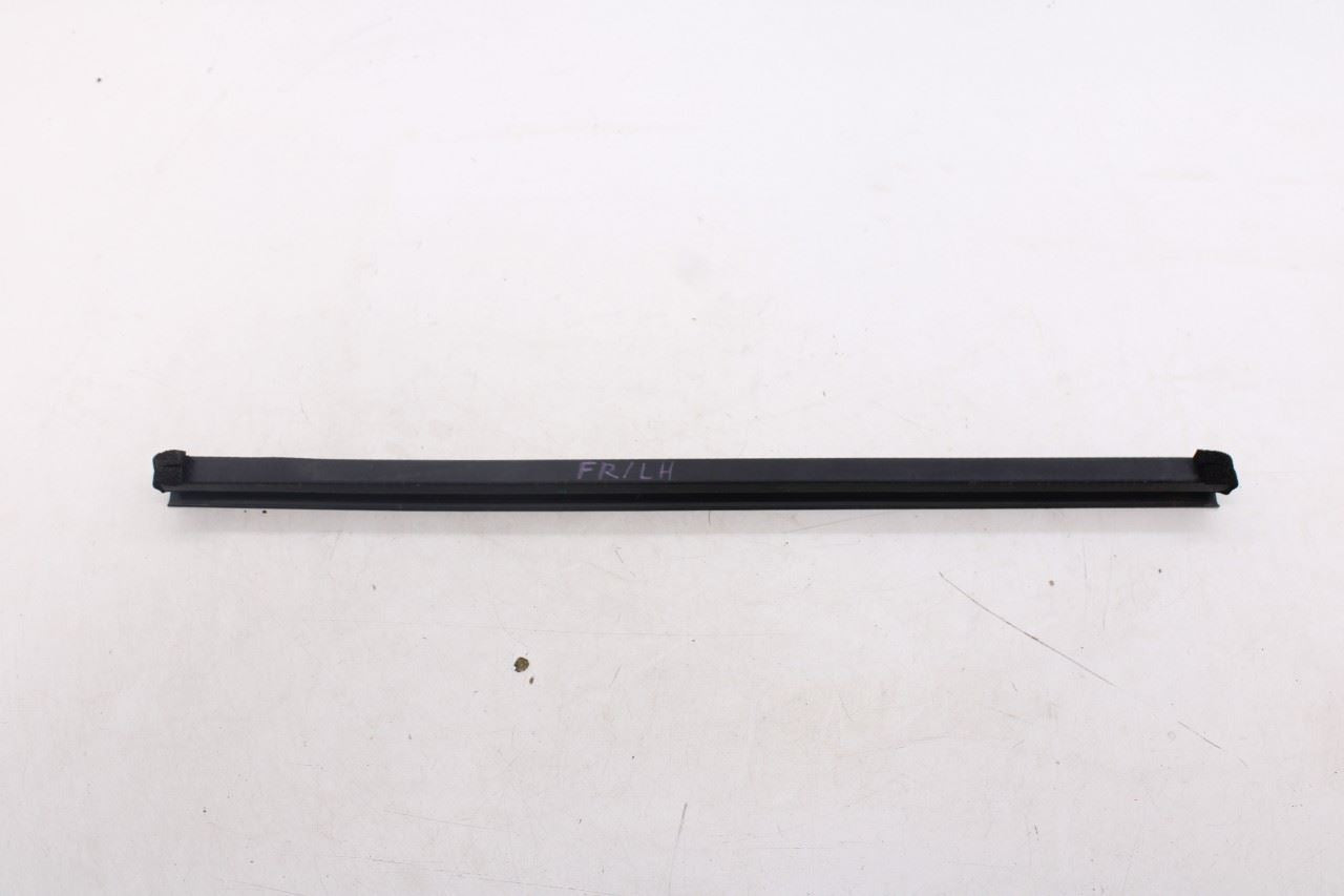 18-26 Ford Expedition Max XLT Front LH Door Run Channel w/ Belt Weatherstrip Set8