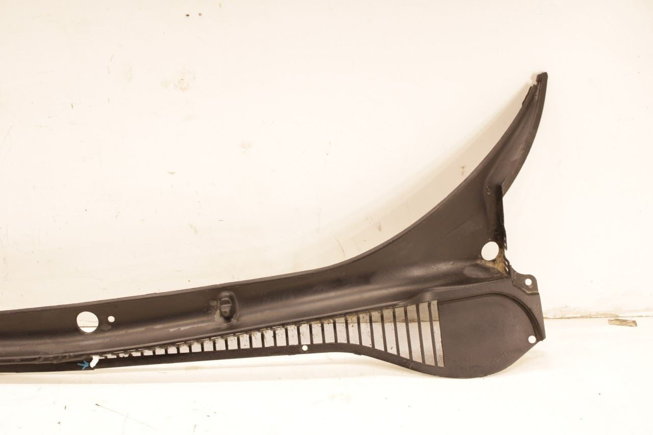 97-04 Chevrolet Corvette Front Windshield Cowl Vent Cover Panel 10270322 *ReaD* - Alshned Auto Parts