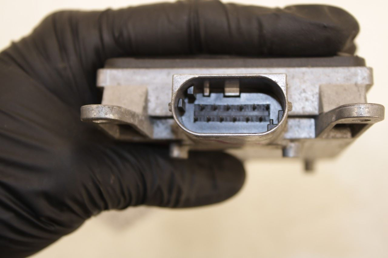 11-18 Porsche Cayenne Platinum RR Right Blind Spot Detection Radar Sensor Module - Alshned Auto Parts