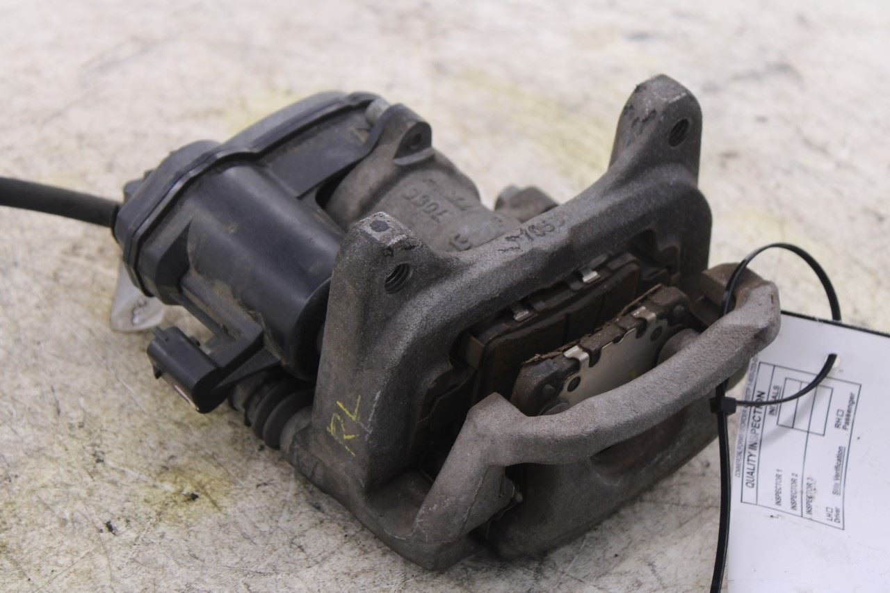 2018-2024 Chevrolet Equinox LT 1.5L FWD Rear Driver Left Side Brake Disc Caliper11