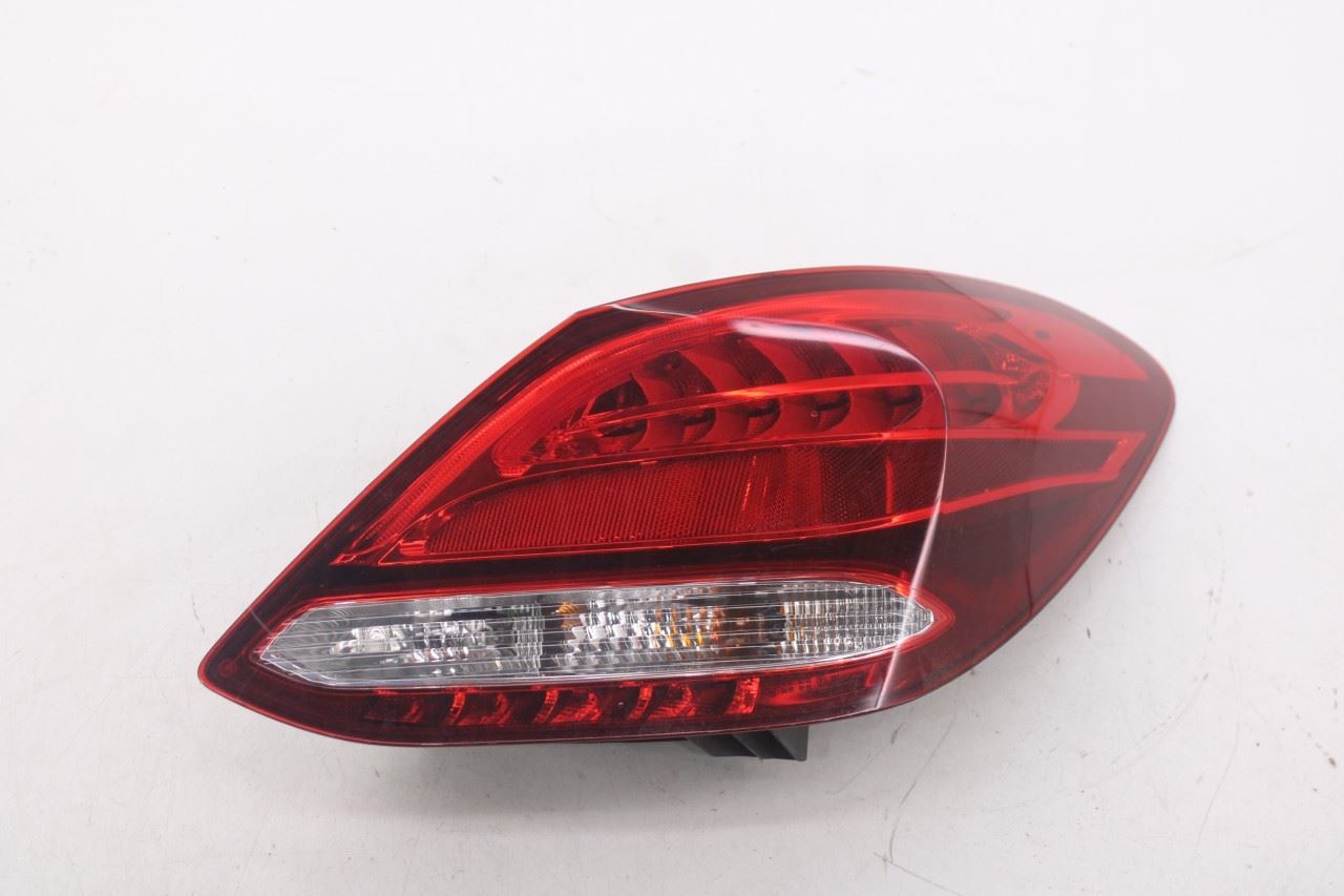 2015-2018 Mercedes-Benz C300 4Matic Rear Right Passenger Side Tail Light Lamp - Alshned Auto Parts