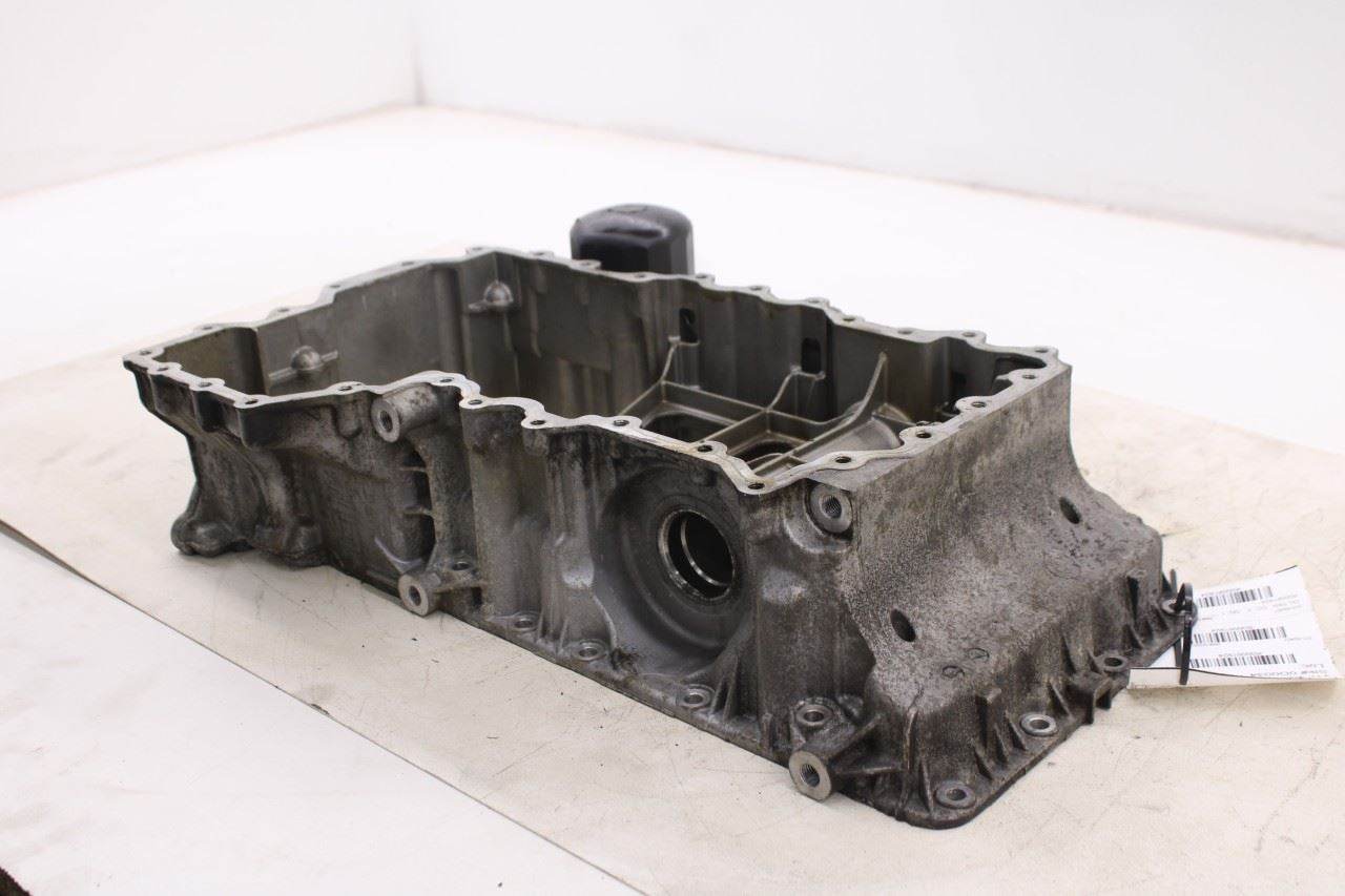 2010-2015 BMW 750i xDrive 4.4L Twin Turbo AWD Engine Motor Upper Oil Pan 76055243