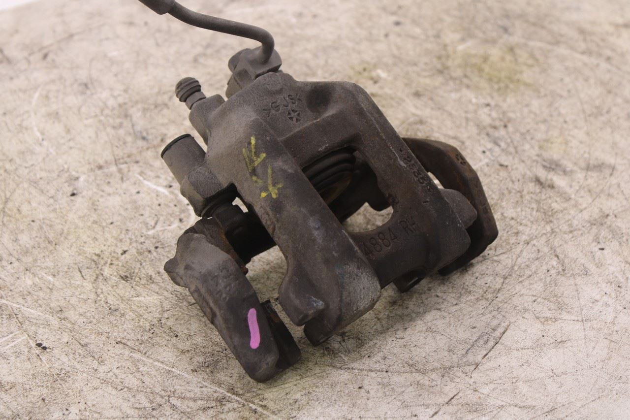 2011-2020 Dodge Durango SXT Rear Right Side Disc Brake Caliper 68052376AA OEM5