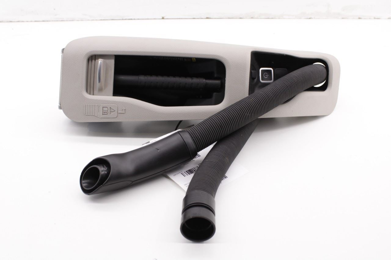 2017-20 Chrysler Pacifica Rear Left Quarter Panel Built-In Vacuum Cleaner Switch - Alshned Auto Parts