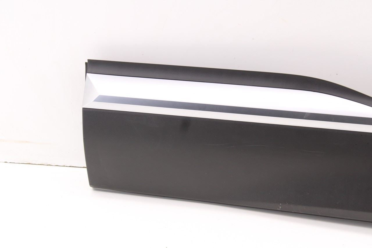 2019-20 Hyundai Santa Fe Rear Left Door Lower Wheel Opening Molding 87731-S2200 - Alshned Auto Parts