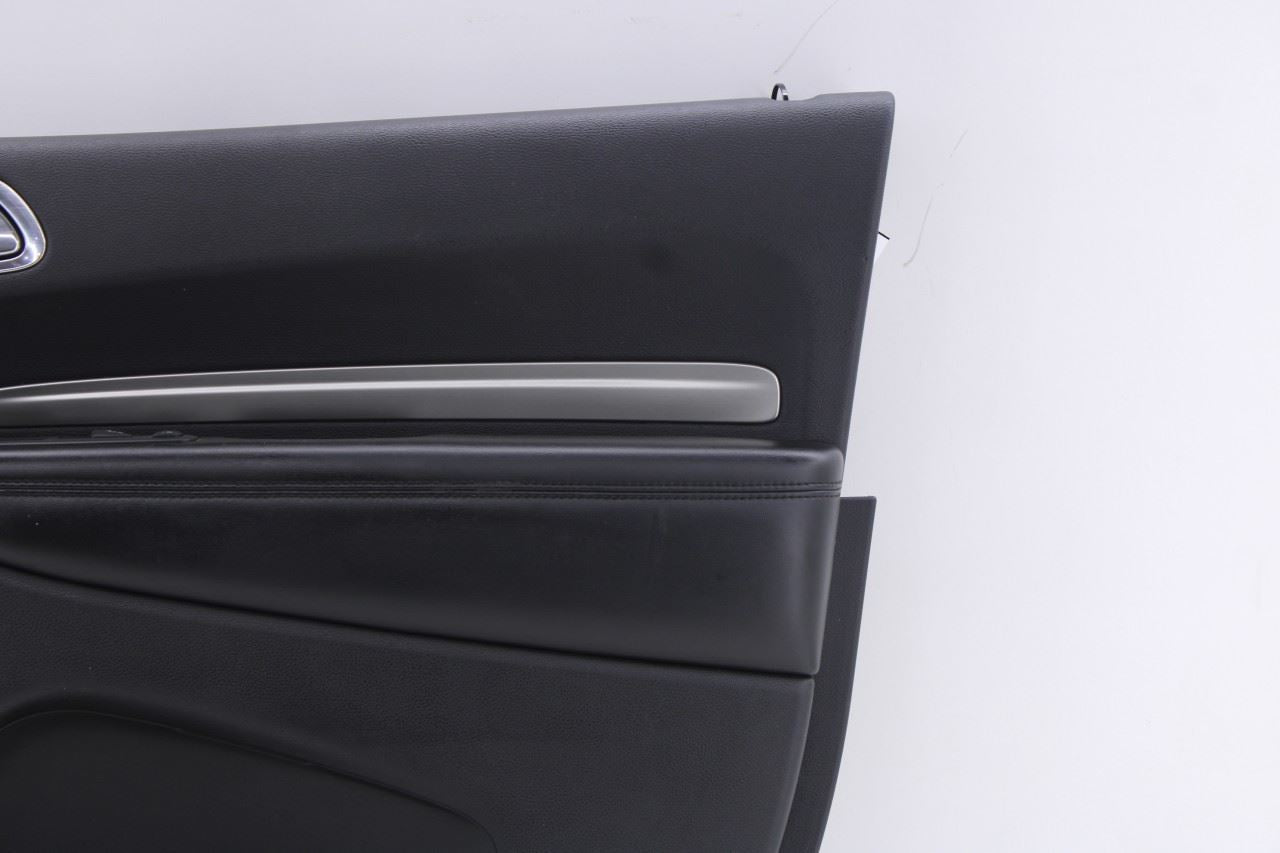 2015-2018 Dodge Durango SXT Front Right Side Door Trim Panel 6CV782X9AB OEM3