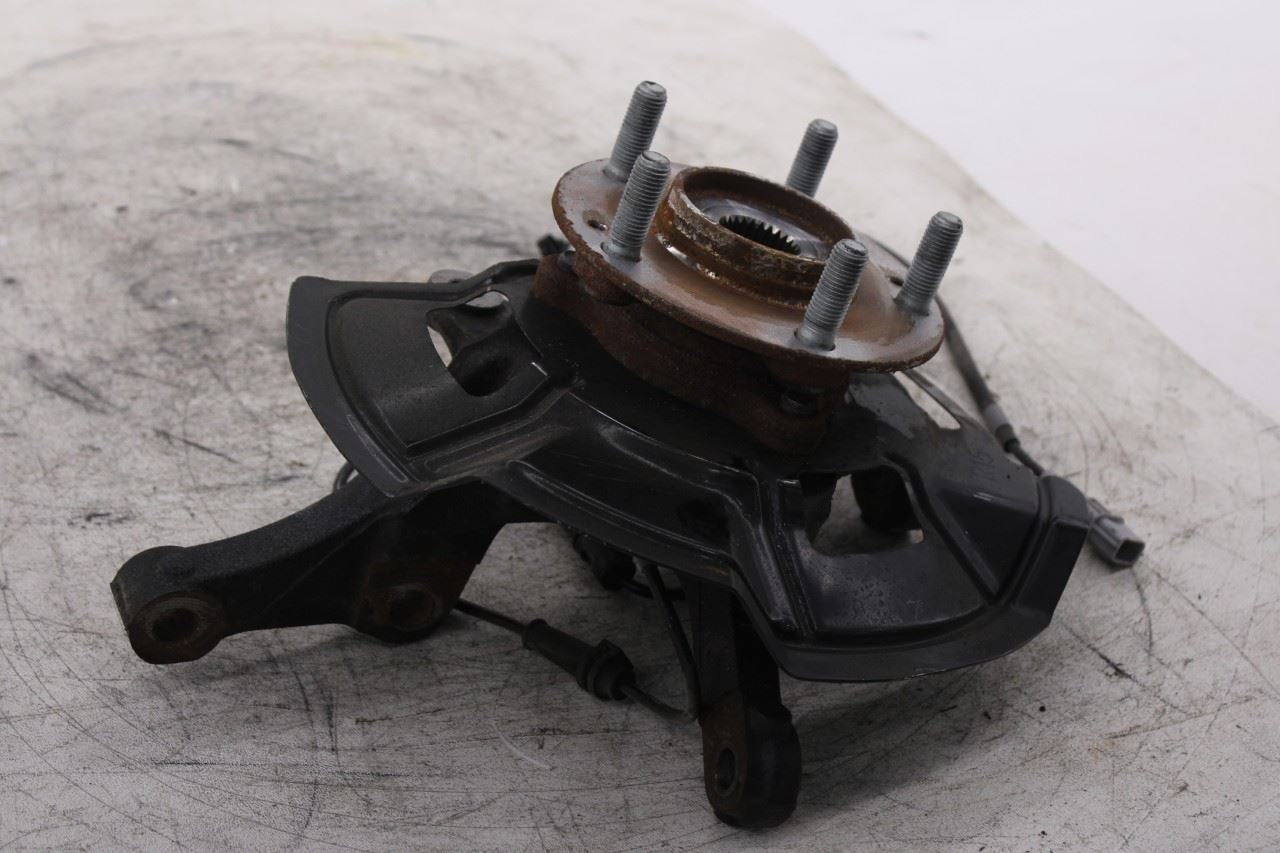 21-26 Hyundai Elantra SE 2.0L FWD Front Passenger Right Side Spindle Knuckle Hub3