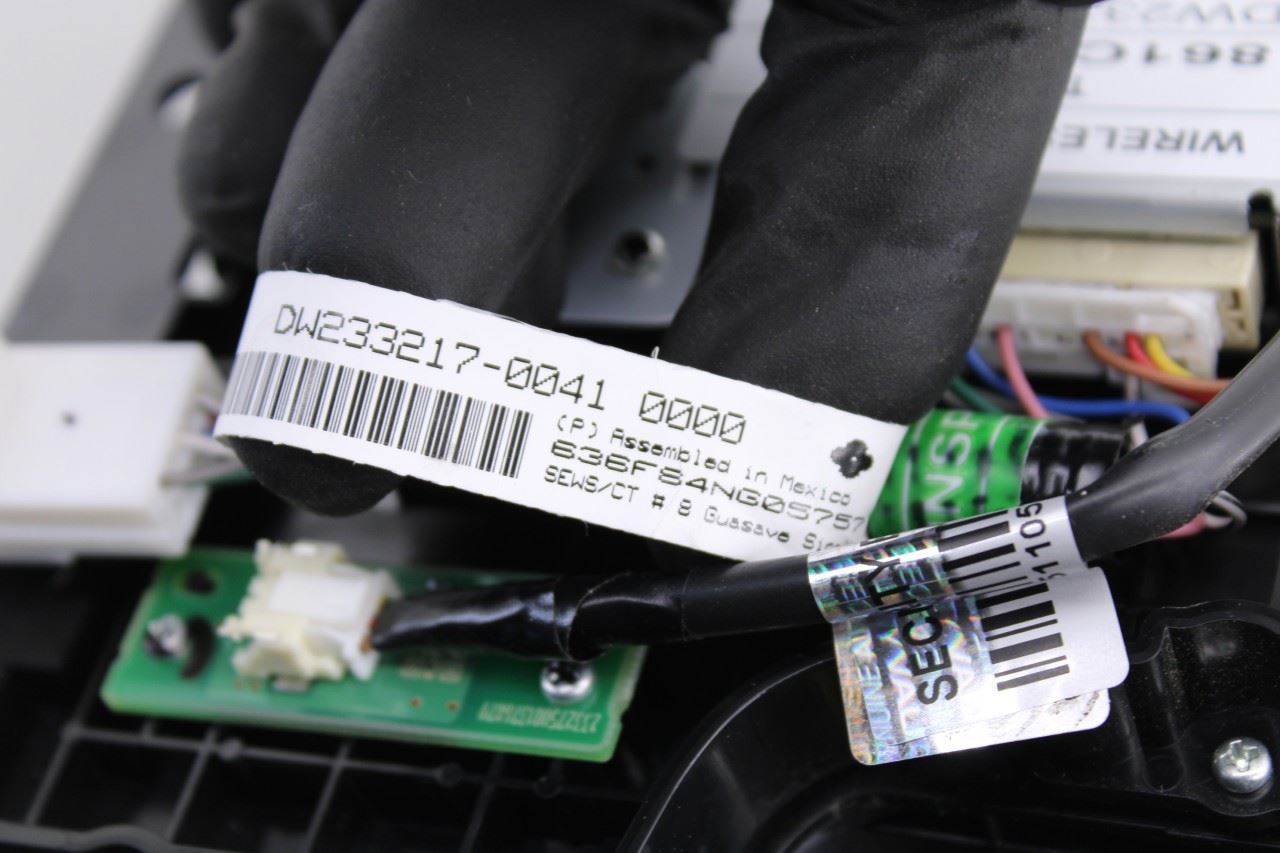 15-2023 Toyota Tacoma Limited Console Phone Wireless Charger Module 861C0-04010 - Alshned Auto Parts