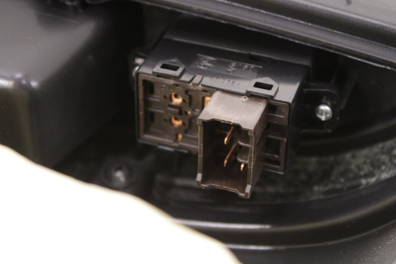 2015-2017 Hyundai Veloster Turbo Rear Right Side Door Trim Panel 83302-2V070-YNG - Alshned Auto Parts