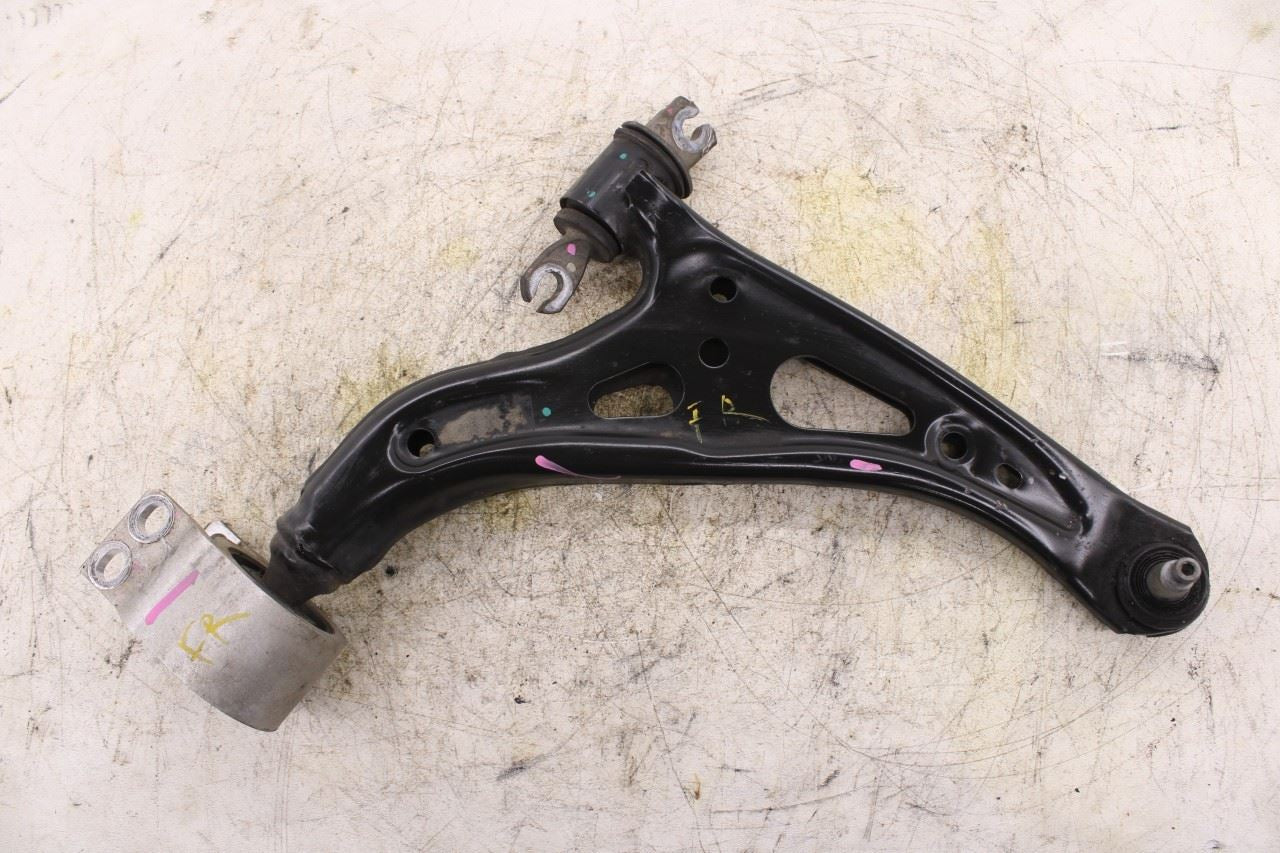 2018-2024 Chevrolet Equinox LT FWD Front Right Lower Control Arm 87821886 OEM2
