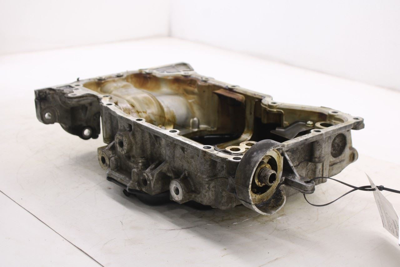 2014-2020 Nissan Rogue SV 2.5L QR25DE Engine Upper and Lower Oil Pan 11110-3TA3A4