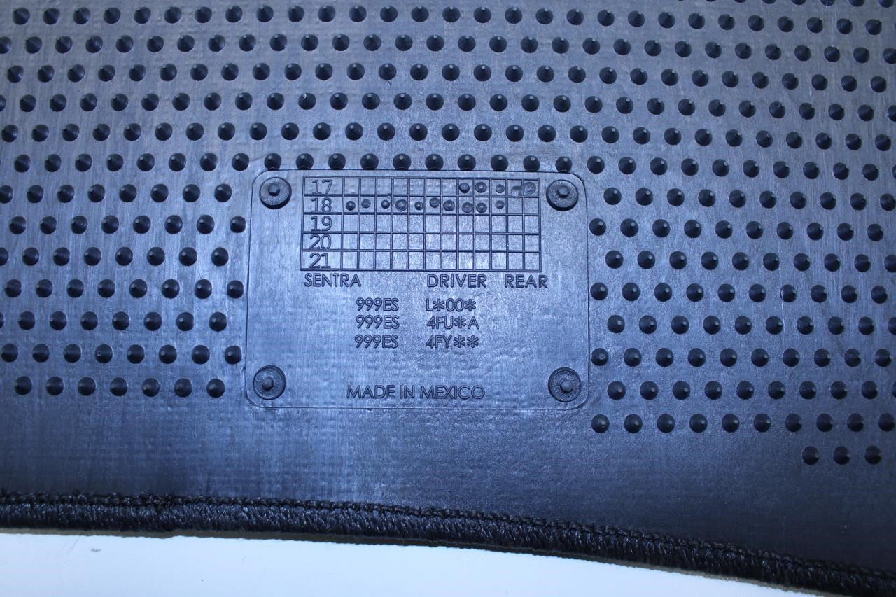 13-19 Nissan Sentra SV Front and Rear Interior Carpet Floor Mats 999E2-L2000 OEM - Alshned Auto Parts