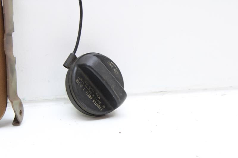 2015-2020 Nissan Pathfinder SL 3.5L AWD Fuel Tank Filler Door Lid w/ Filler Cap - Alshned Auto Parts