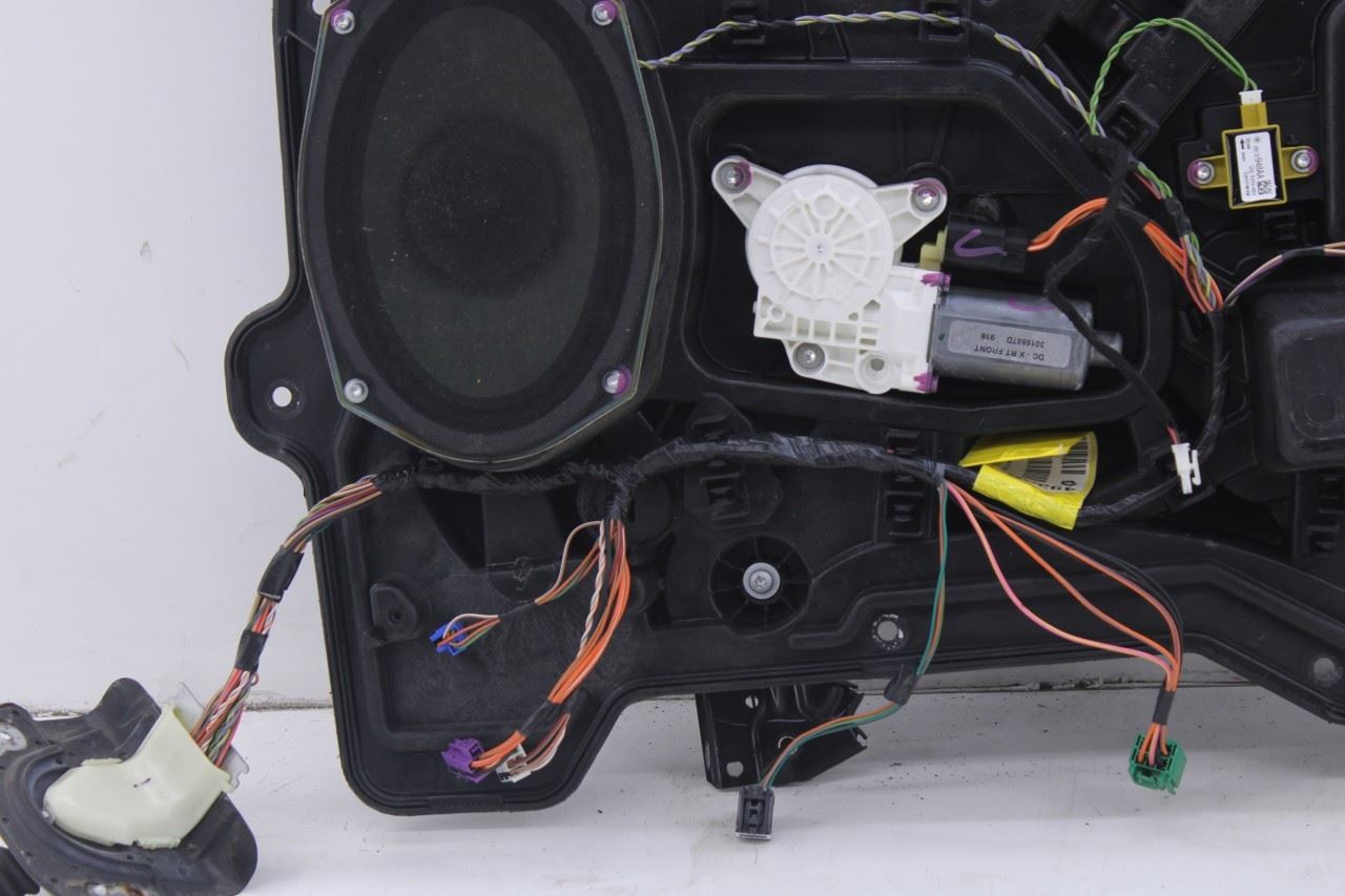 08-20 Dodge Grand Caravan SXT FR Left Door Window Regulator w/ Carrier and Motor10