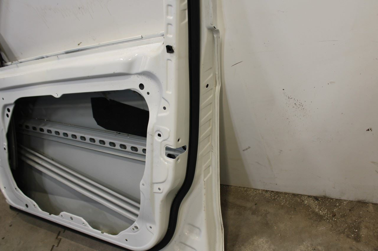 10-16 Mercedes-Benz E350 Sport 4Matic Front Right Door Shell Panel 212-720-02-05 - Alshned Auto Parts