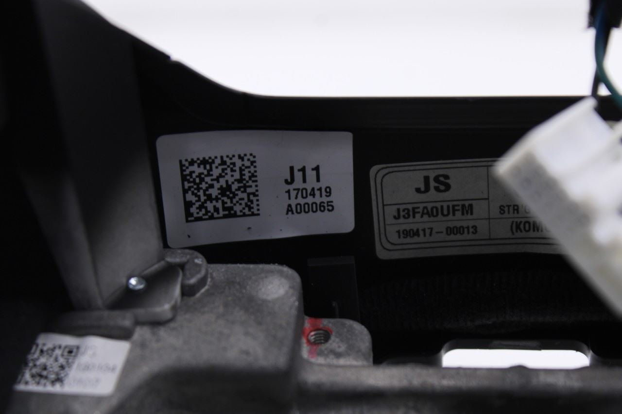 2019-21 Hyundai Veloster 2.0L Steering Wheel w/ Control Buttons 56100-J3FA0-UFM11