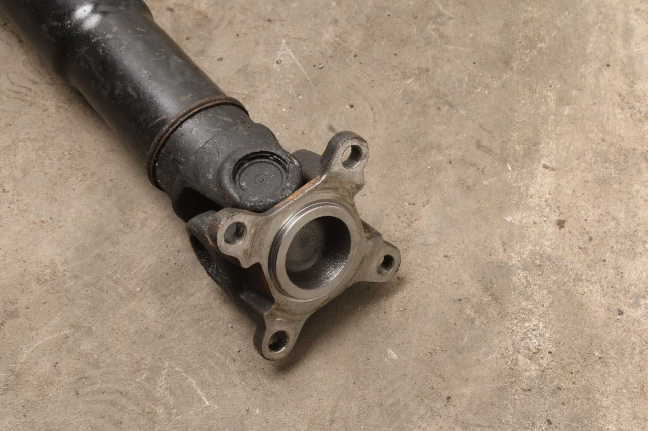2019-2020 Hyundai Santa Fe SEL 2.4L AWD Rear Drive Shaft Propeller 49300-S1050 - Alshned Auto Parts