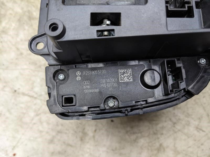 2015-2020 Mercedes-Benz GLC300 Console Touchpad Multi-Function Controller *ReaD*19