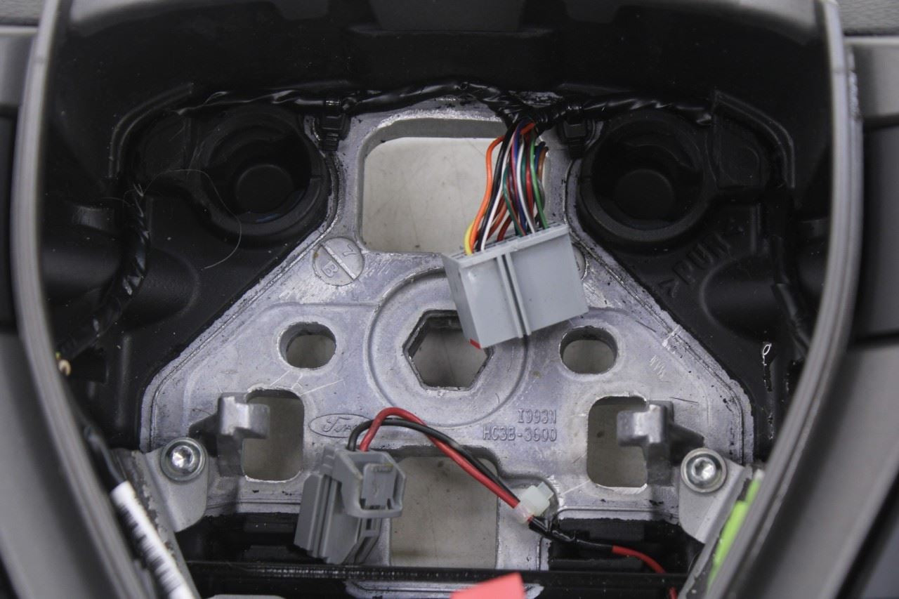 18-21 Ford Expedition Max XLT 3.5L 4WD Steering Wheel Leather w/ Control Buttons - Alshned Auto Parts