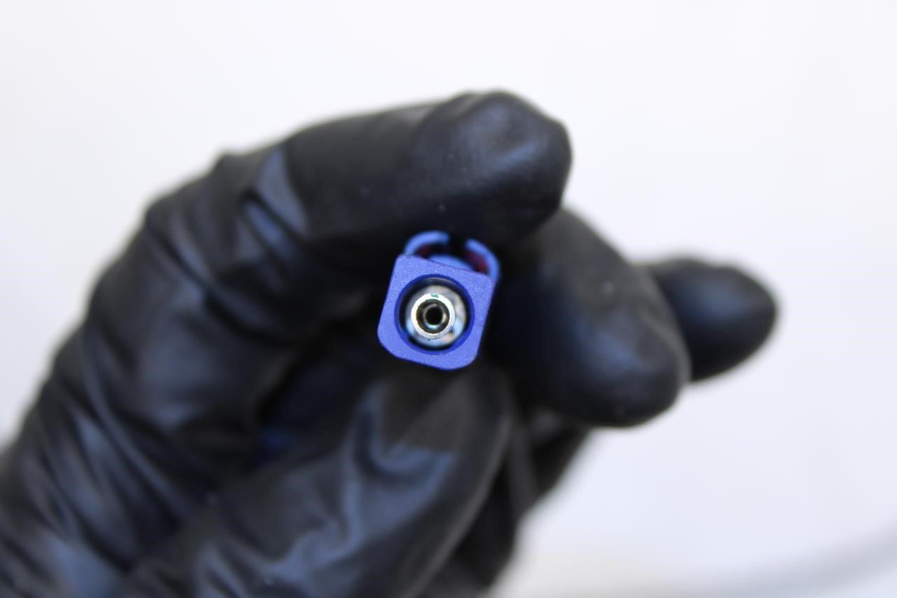 2007-2013 Mercedes-Benz S550 Exterior Shark Fin Antenna 221-820-57-75-9775 OEM - Alshned Auto Parts