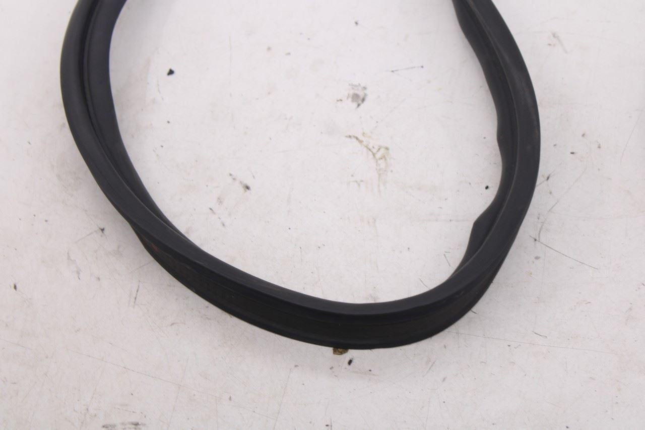 2011-2021 Jeep Grand Cherokee Laredo X 4x4 Liftgate Back Door Weatherstrip Seal5