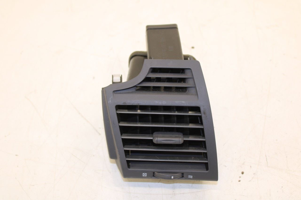 07-11 Toyota Camry LE Front Right and Left Outer Air Vent Grille 55670-06101-B1 - Alshned Auto Parts