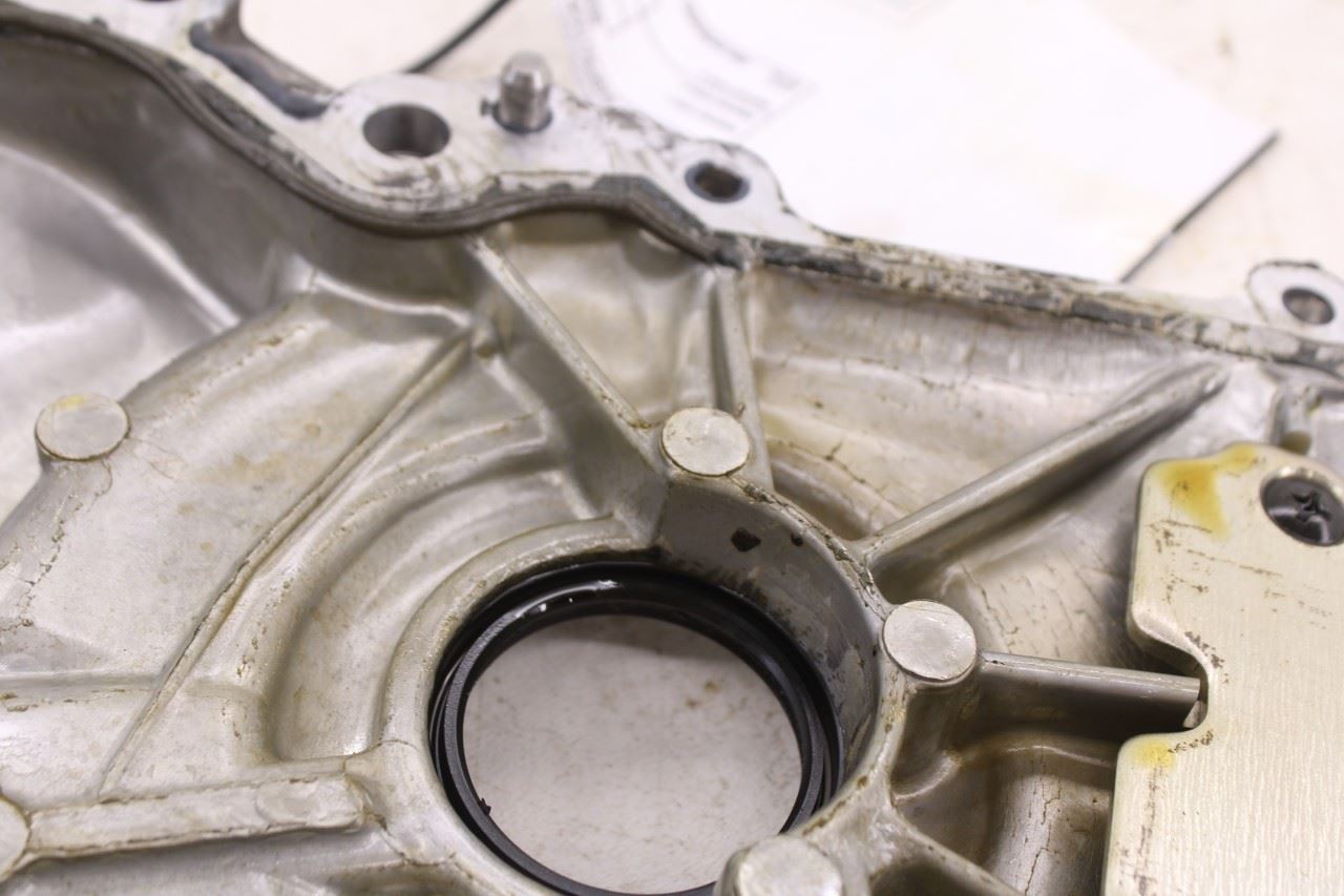 2017-2019 Nissan Sentra SV 1.8L FWD Engine Front Timing Chain Cover 13500-3RC1C11