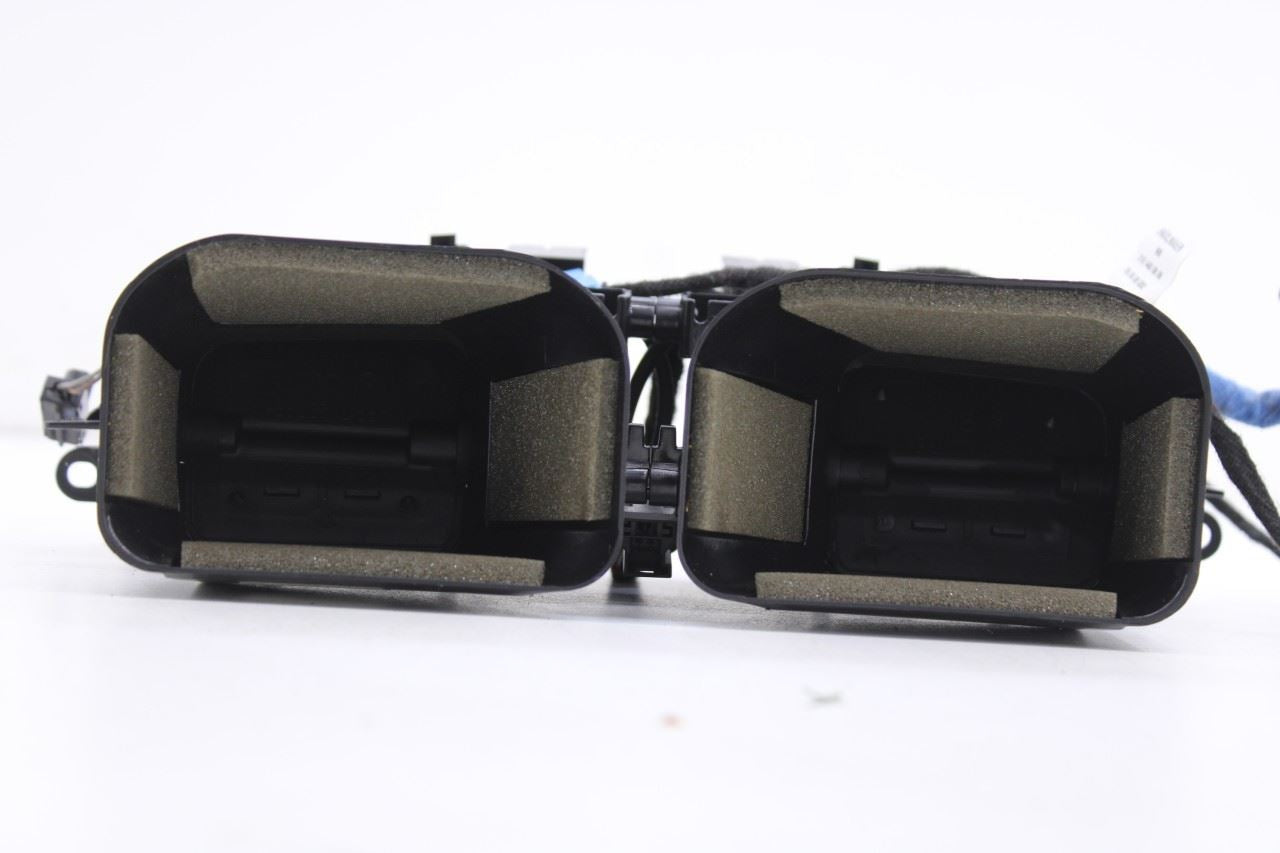 2010-2012 Mercedes-Benz E350 4Matic Dash Panel Center and RH Air Vent Grille Set7