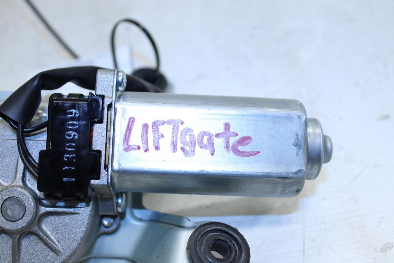 2013-2015 Kia Sorento Rear Windshield Wiper Motor 98700-2P500 OEM - Alshned Auto Parts